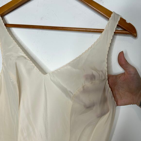 LORD & TAYLOR Vintage Slip Womens Sz Small Wonder Maid Fine Lingerie Union Label - Picture 4 of 12